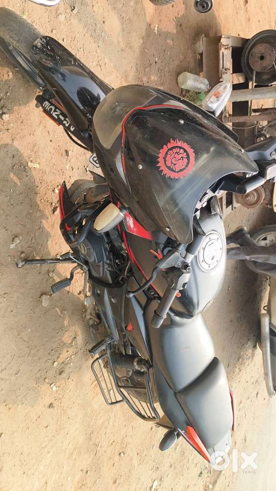 Bajaj pulser
