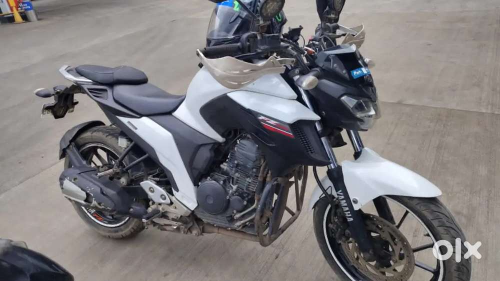 Fz25 year 2017 for sale