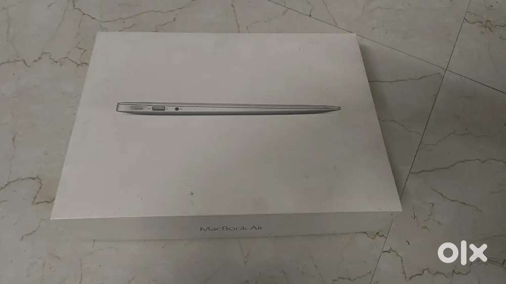 Macbook air 2017 13.3 i5 /8gb /128gb