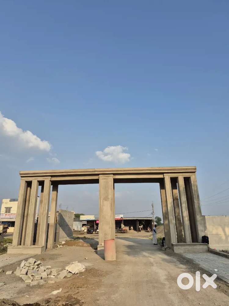 कॉर्नर प्लॉट उपलब्ध देवासनाका तलावलि चंदा