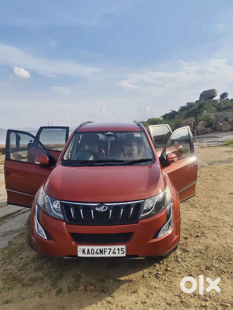 Mahindra XUV500 W6 AWD