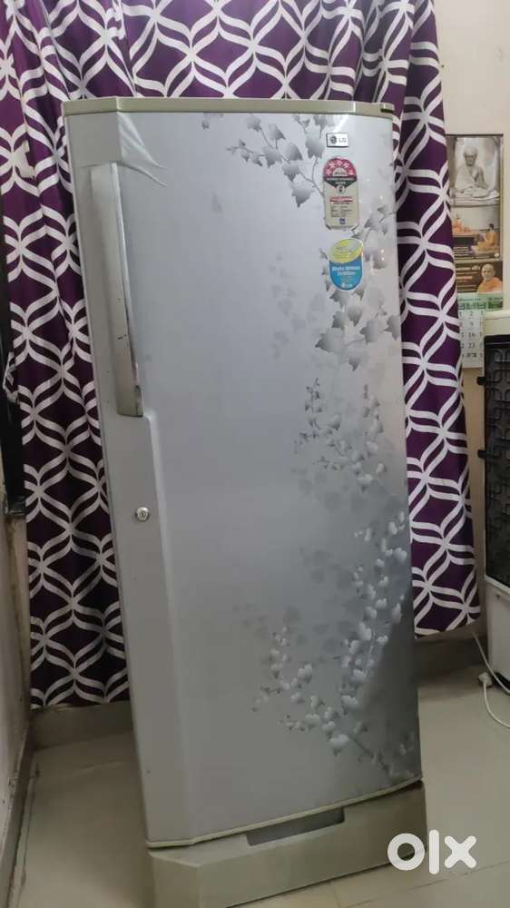 LG FREEZE OF 235 L CAPACITY