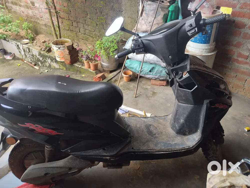 I want to sell this scooty because I am buying new scooty