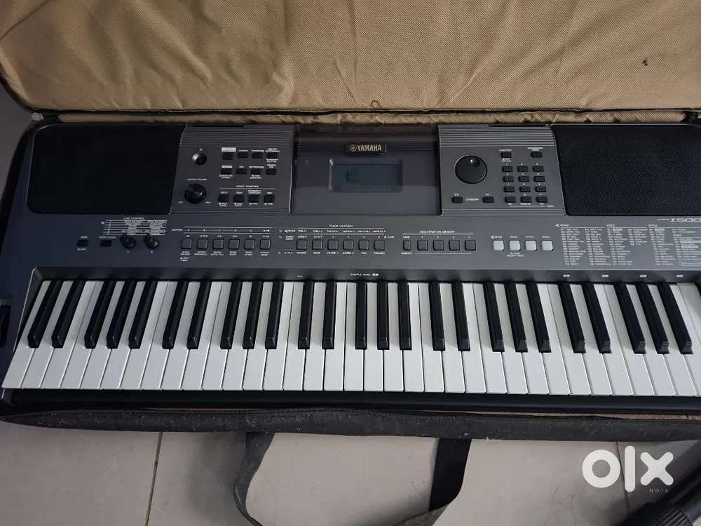 Yamaha Keyboard (Model I-500)