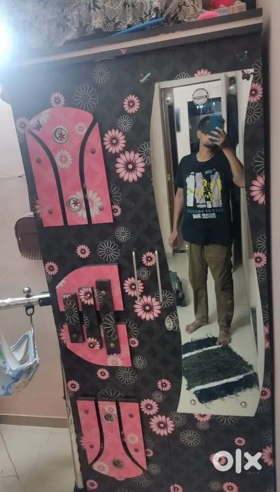 KABAT PINK & BLACK COLOR