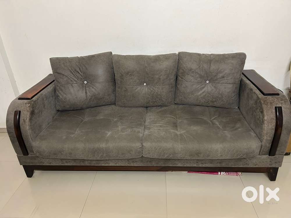 Premium sofa set for sale