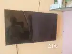 HAIER 32 inches