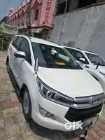 Innova Crysta white 2.8 z