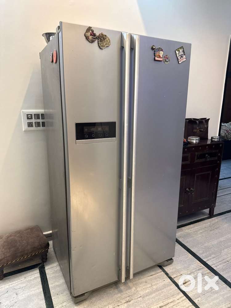 FRIDGE LG DOUBLE DOOR MINT CONDITION