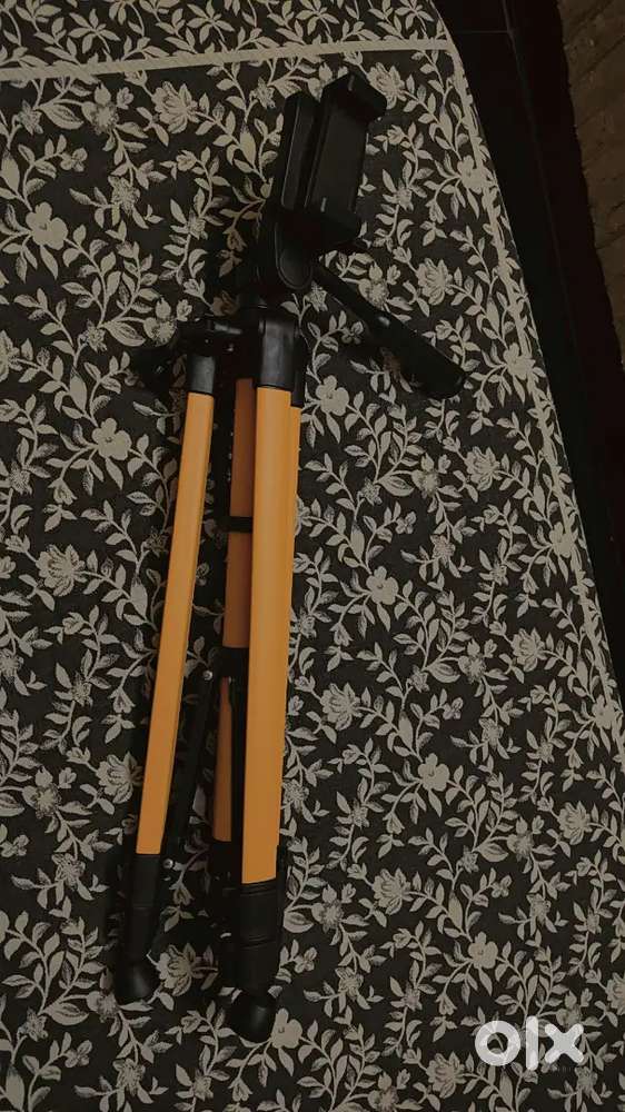 Tripod stand