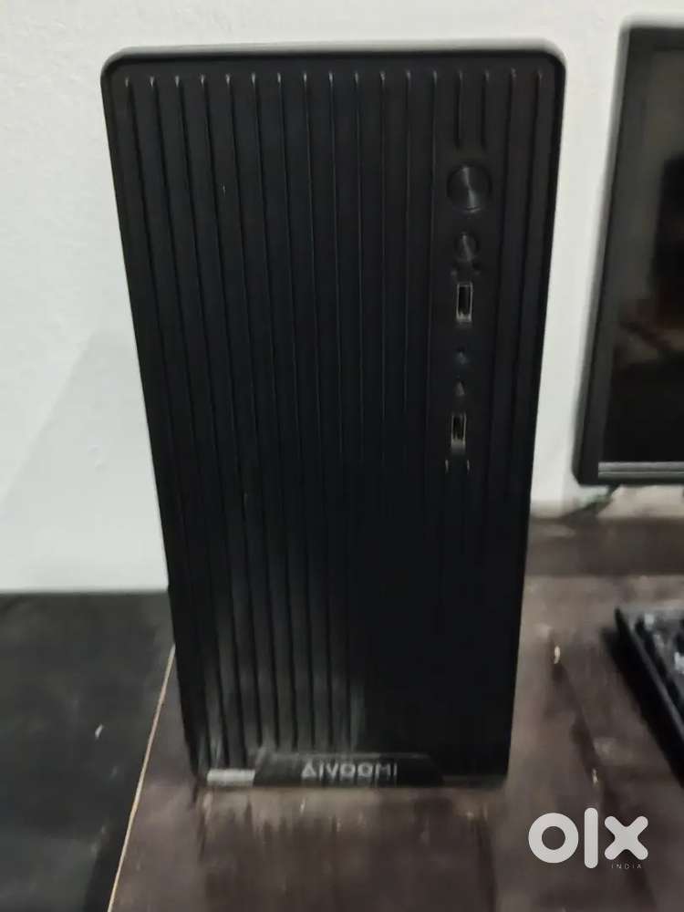 Consistent computer 2 months Old only New condition
