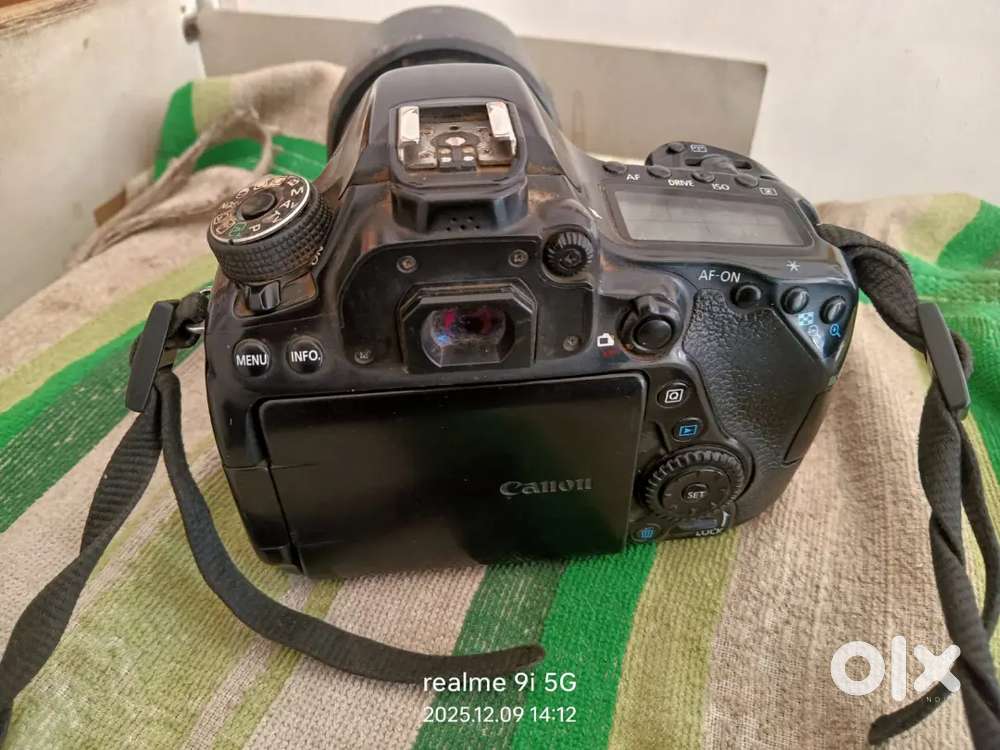 A camera 80d Good condition lenes 15×135