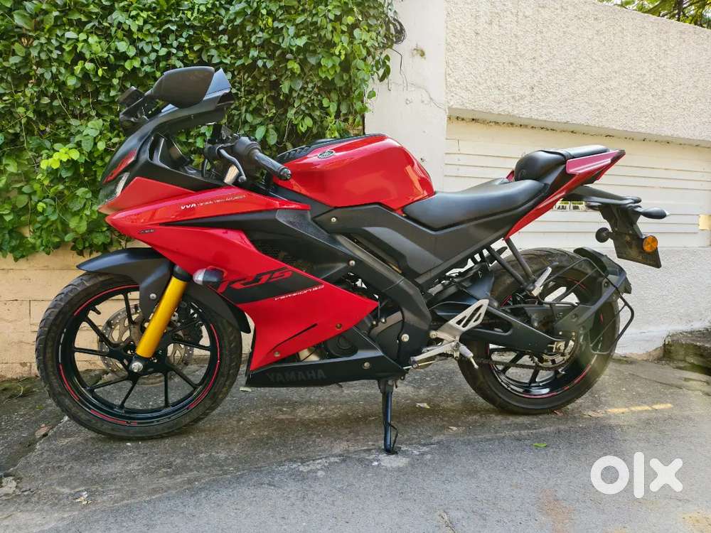 2022-MODEL 
YAMAHA R15 V3 
SHOWROOM CONDITION 
5 YEAR INSURANCE
