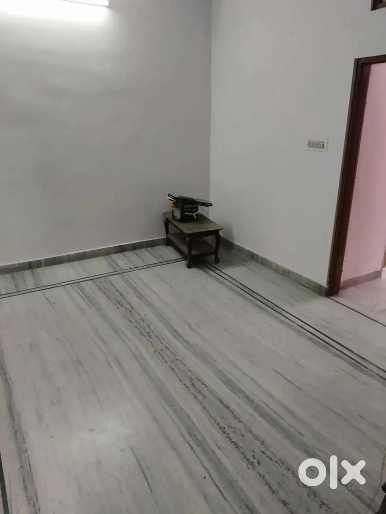 1 bhk portion for Rent