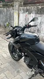Well-Maintained NS200 with mint condition