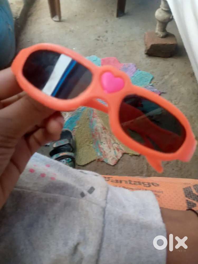 Mai ek baby googles bech Raha hu