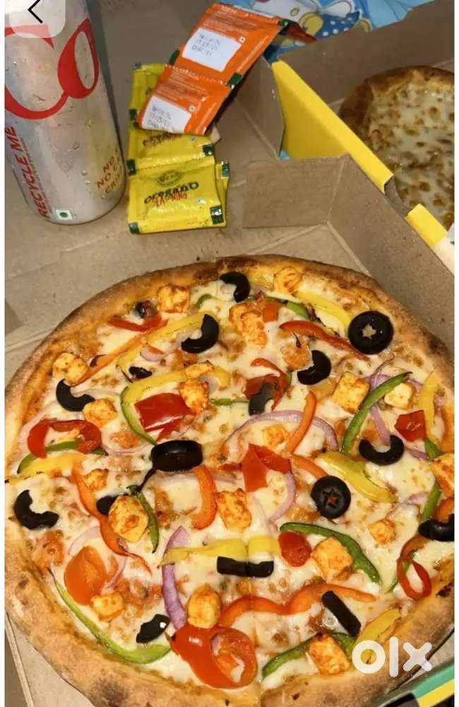 We are looking for pizza delivery person for dominos ³²