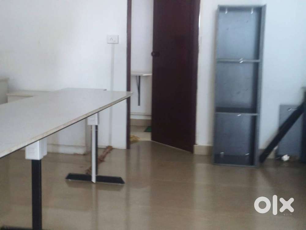 Good deal ! fully furnished office at kaloor ,urgent sale