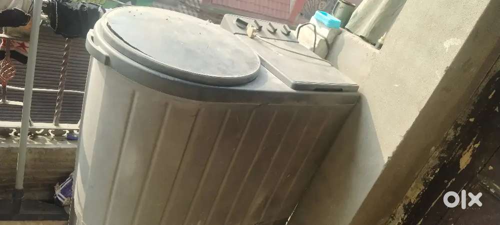 Whasing machine whoolpool