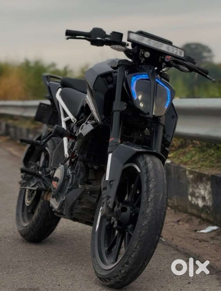 Duke 390 bs4 2019 model modified balck second owner