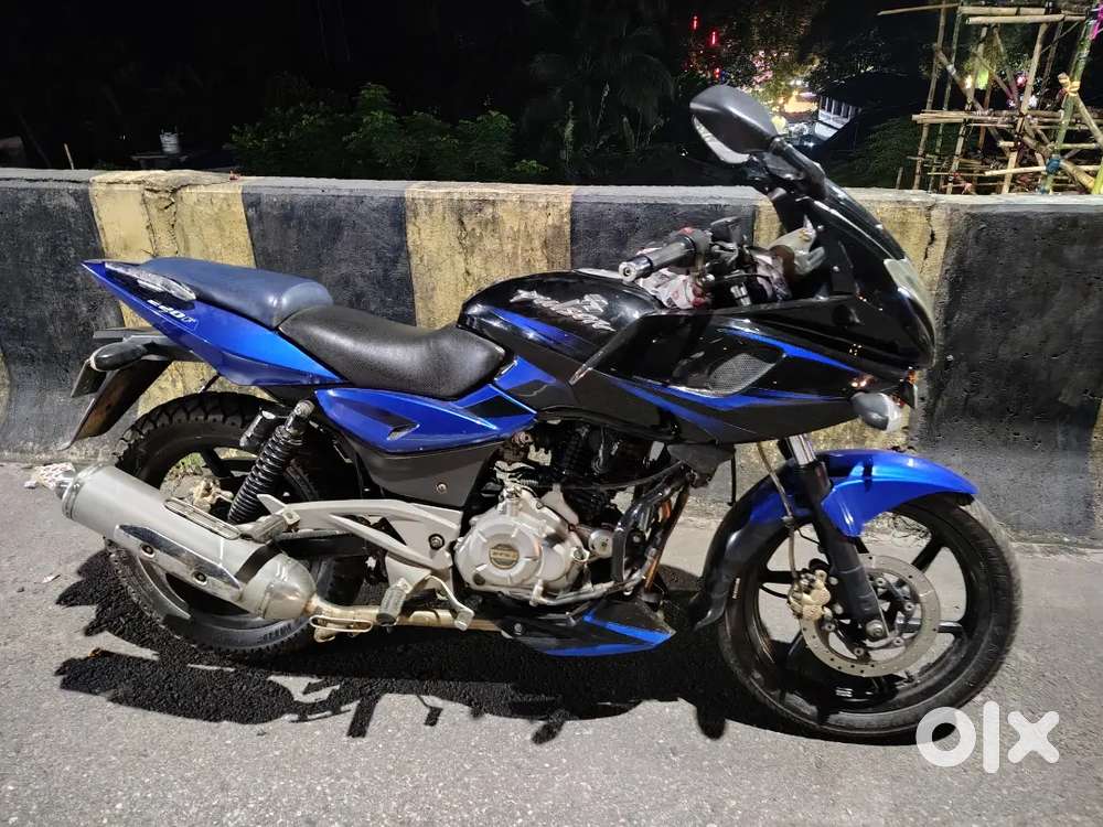 Pulsar 220f brand new collection