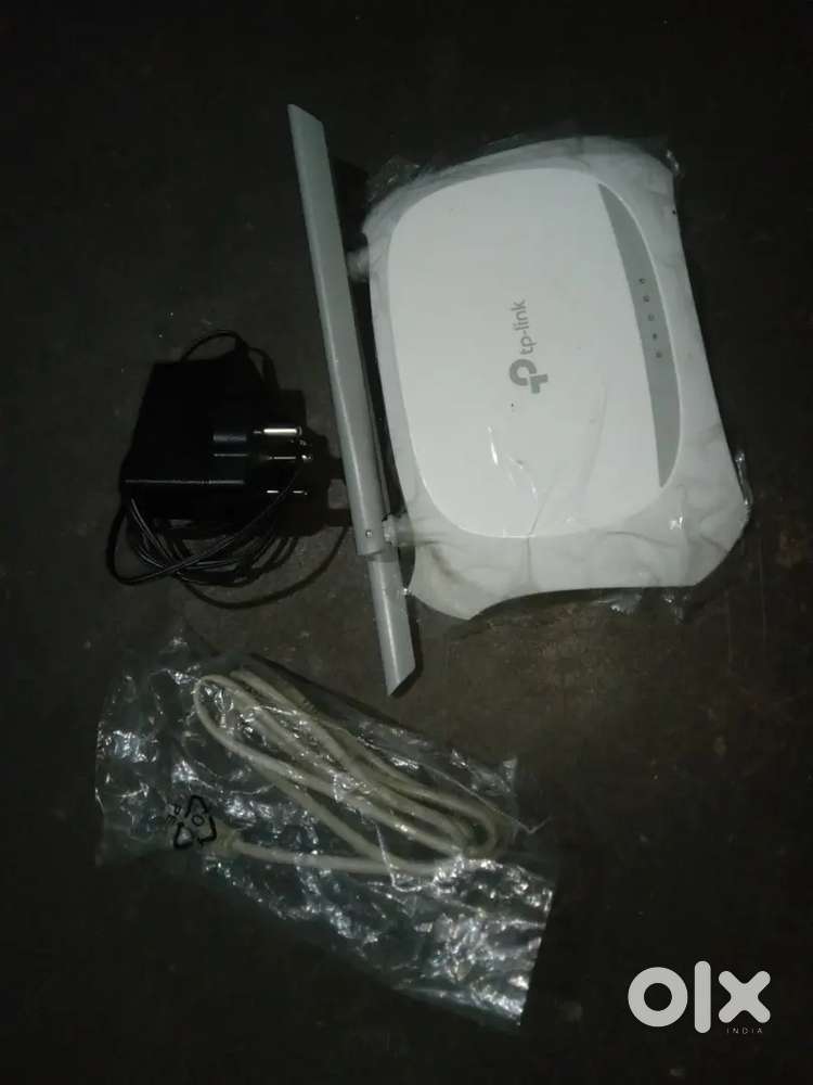 WiFi Router (Argent Sale)