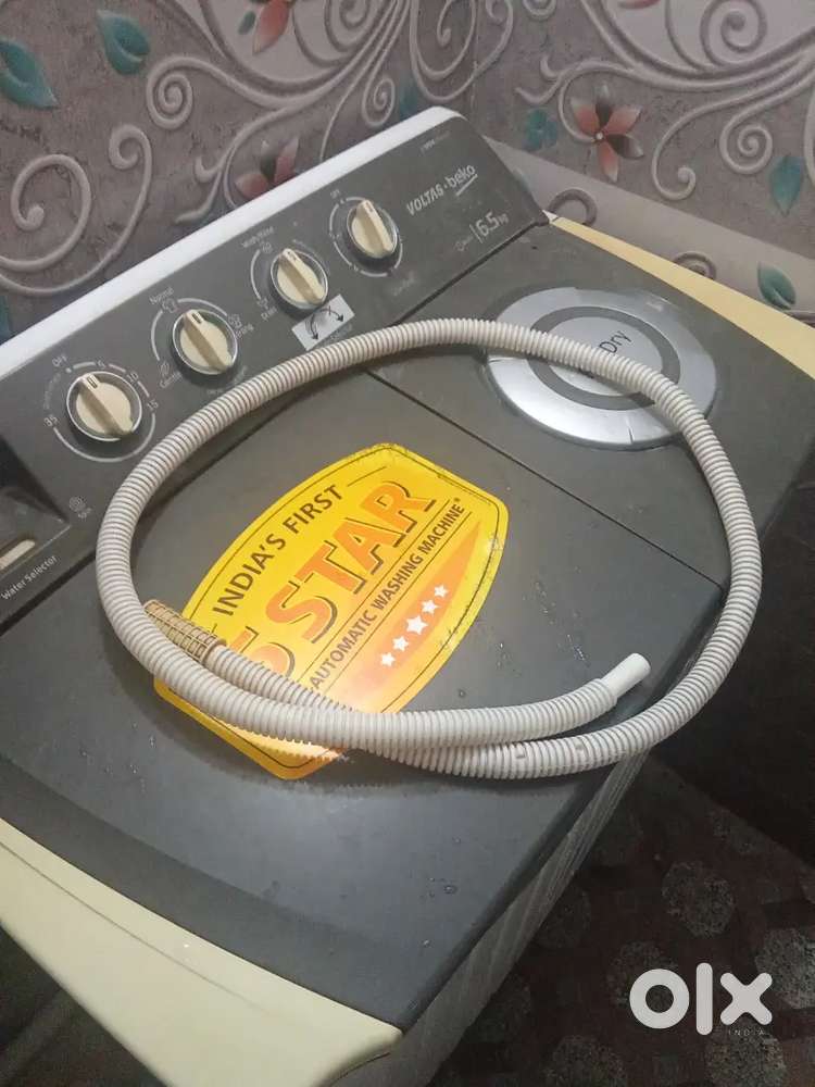 Semi automatic washing machine