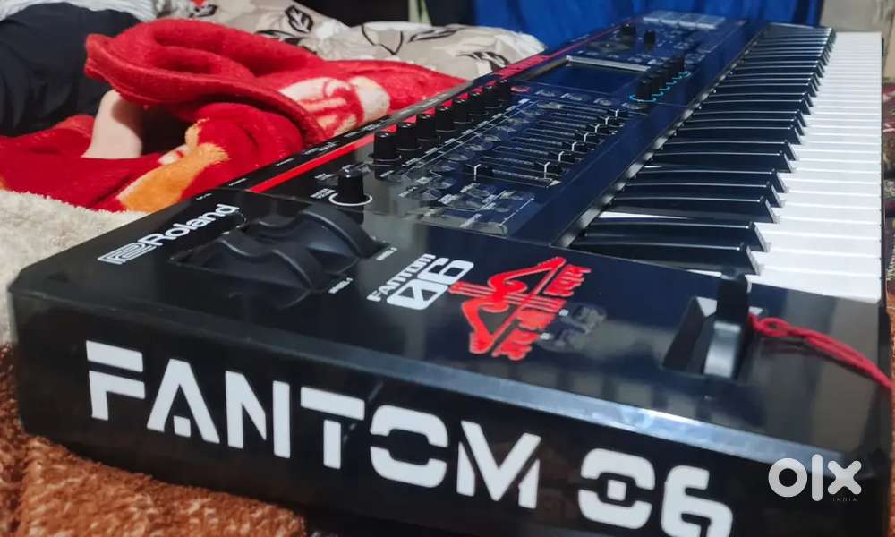 Roland fantom 06 keyboard