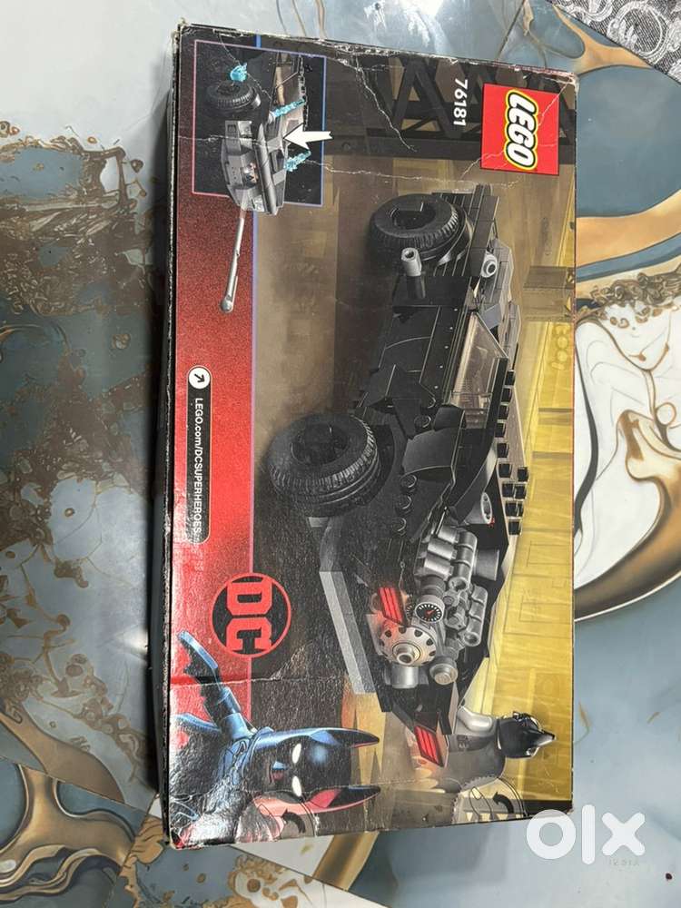 Lego DC 76181 THE BATMAN BATMOBILE : THE PENGUIN CHASE