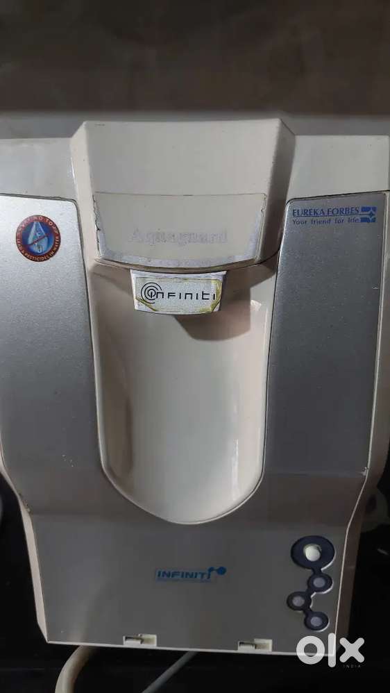 Uv aquagued water filter