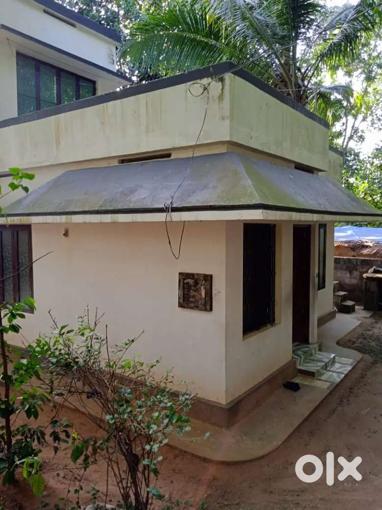 House for sale near uchakkada payyatuvil 3 km near vizhinjam port
