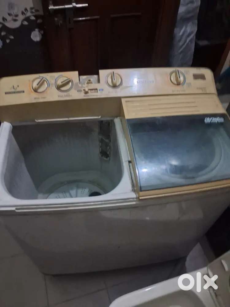 Semi Automatic washing machine