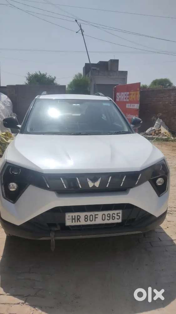 Mahindra XUV 3XO 2024 Petrol 7700 Km Driven New condition