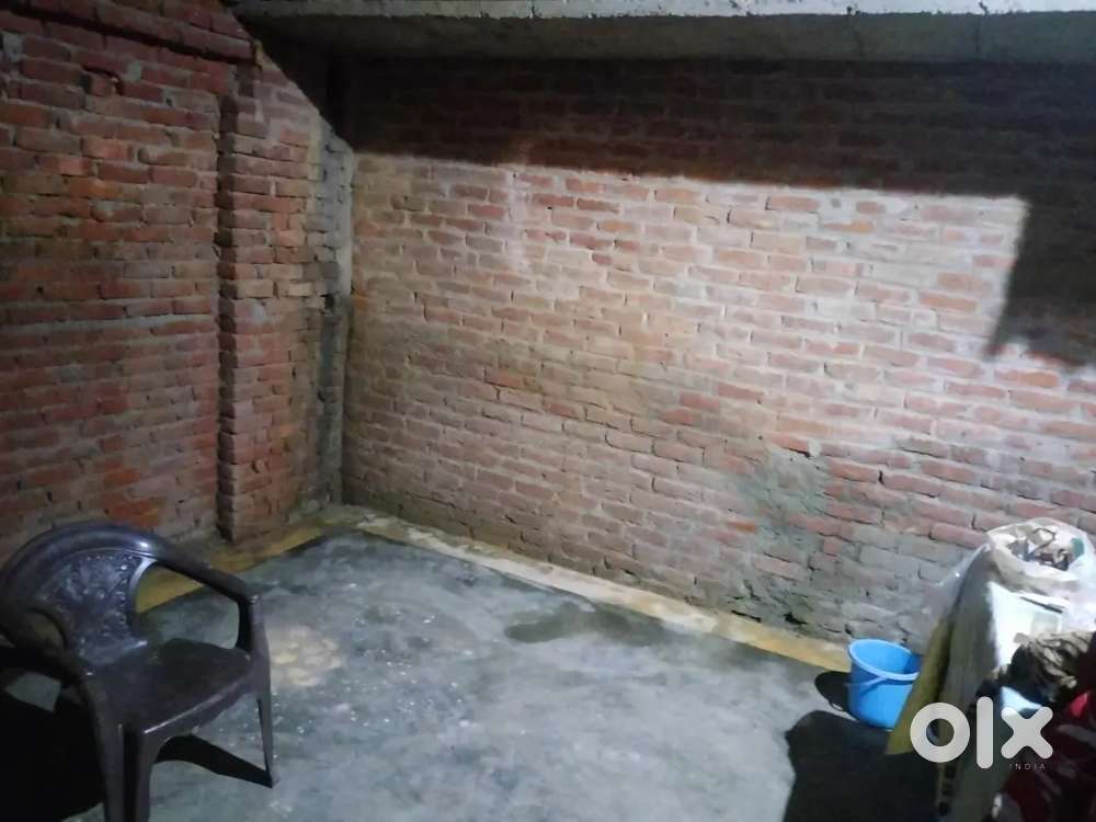 Room Available for Job Person. Female and Males both allowed