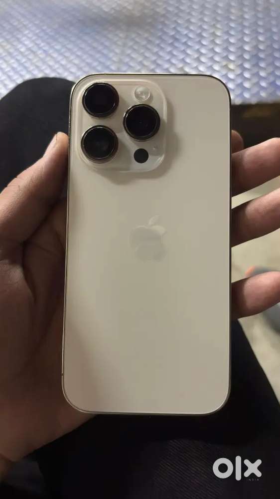 Iphone 14 pro scratchless phone