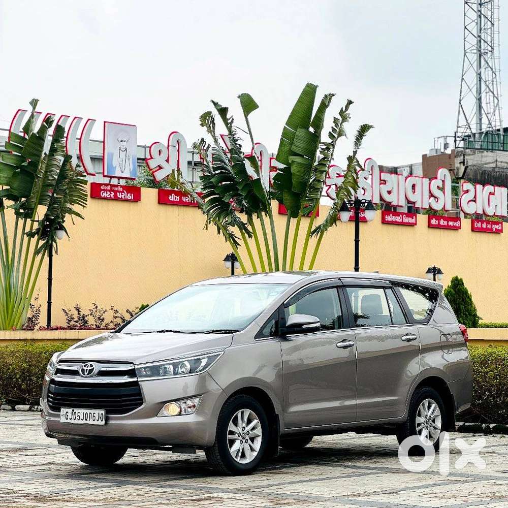 Toyota Innova Crysta 2.4 V 8 STR, 2016, Diesel