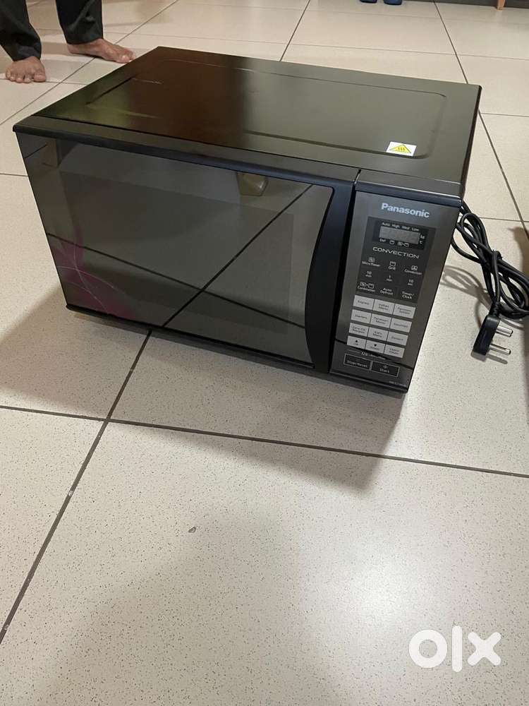 Brand new micro wave