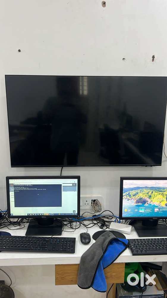 Samsung Smart TV 43 RS. 25000 Fix Price