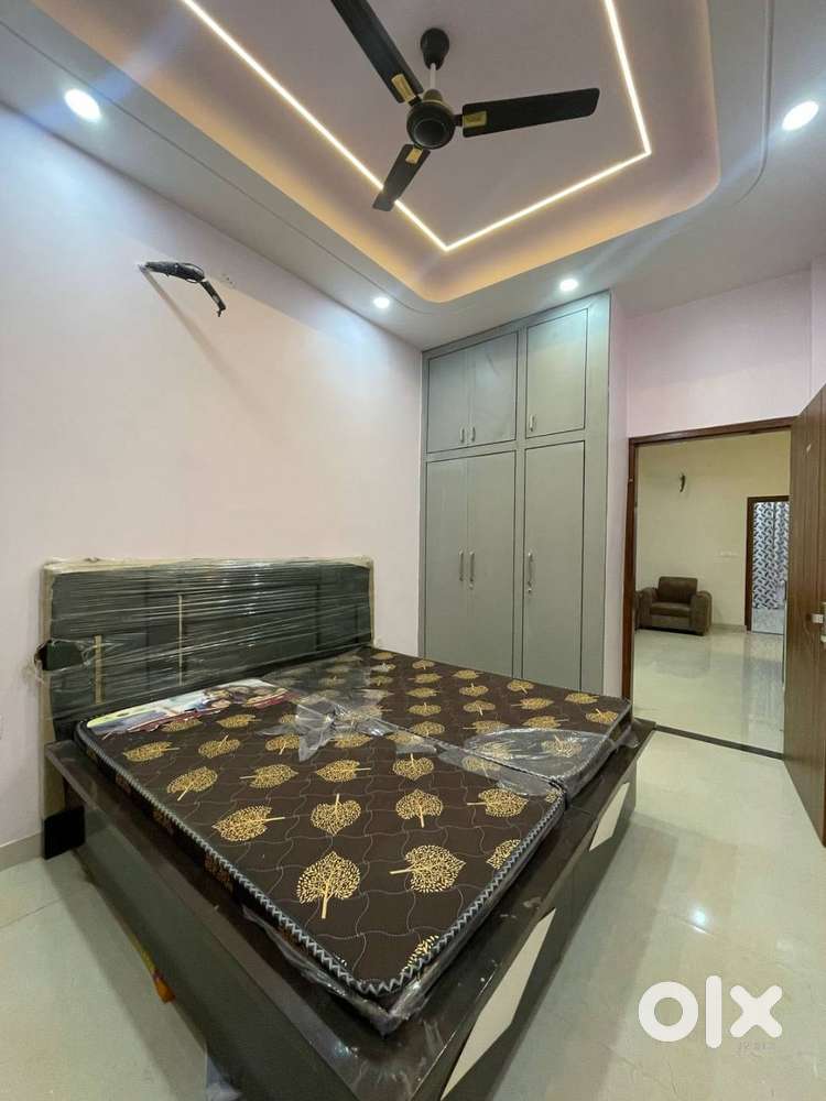 Luxury Flat–Main Road, Opp. Samrat Ashok Udhyan,Whatsapp: 77376D47704
