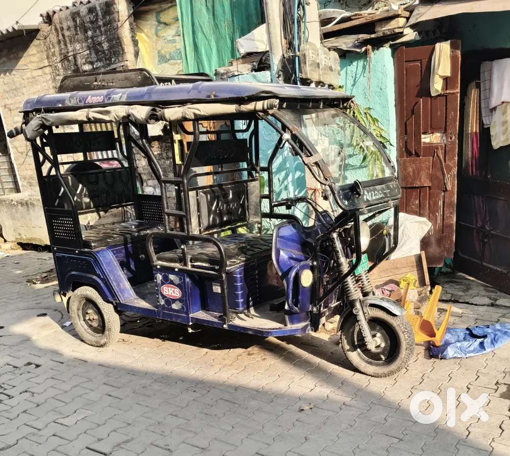 E riksha kiraye par lena kar liya sampark kare