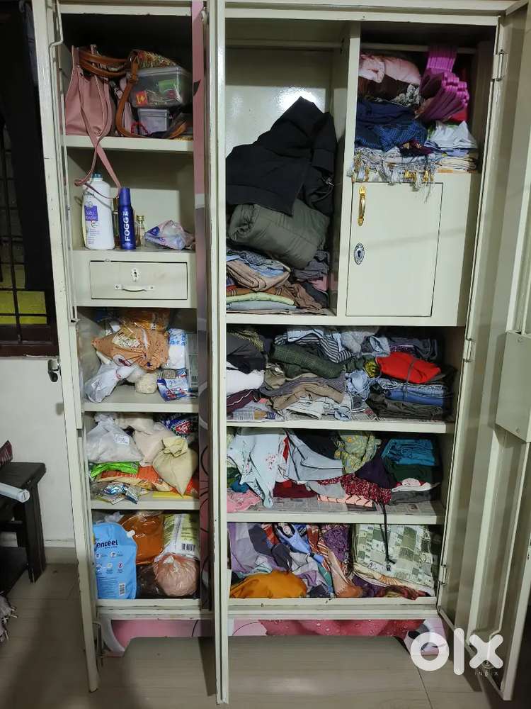 Argent to sell ...New Cupboard for sell..few day use.. stylish.