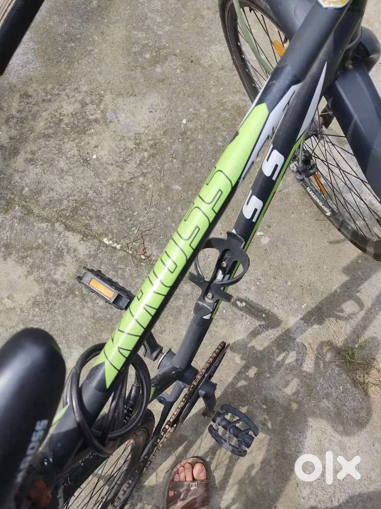 Kross Cycle Double Disk Brakes