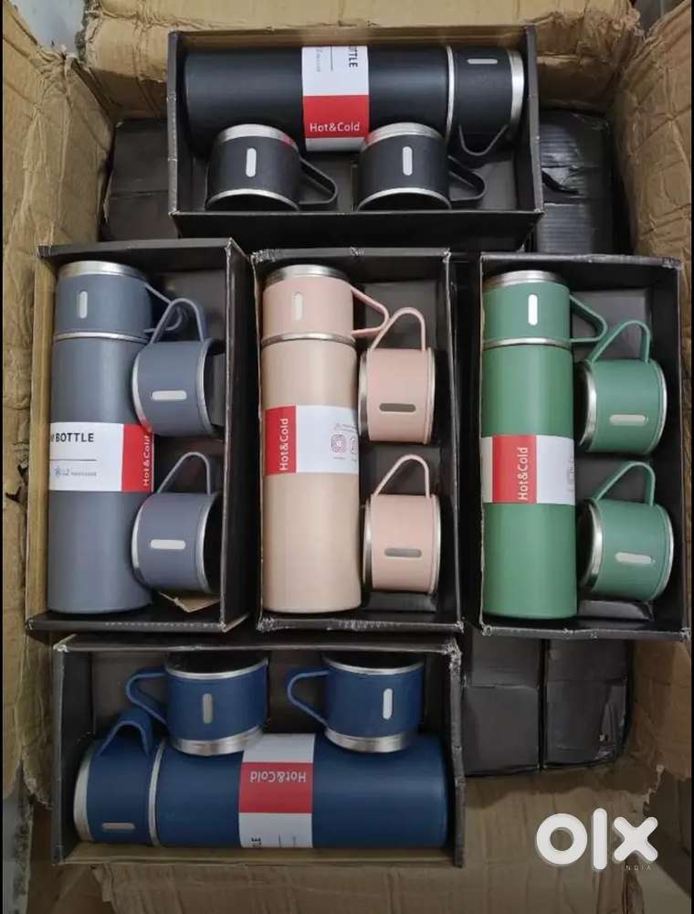 New vacuum flask with 3 cup set