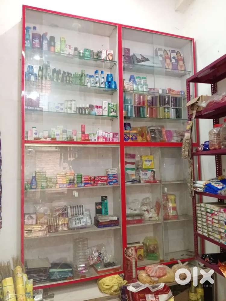 Almira, Glass Display Showcase (Almirah)