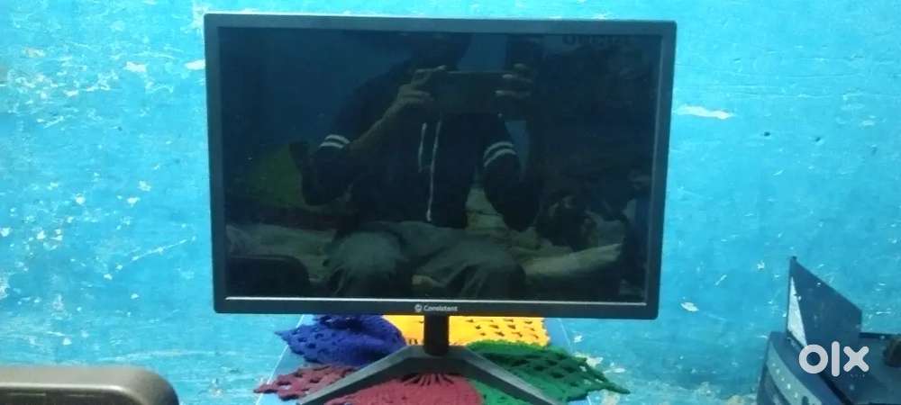 Selling my new monitor