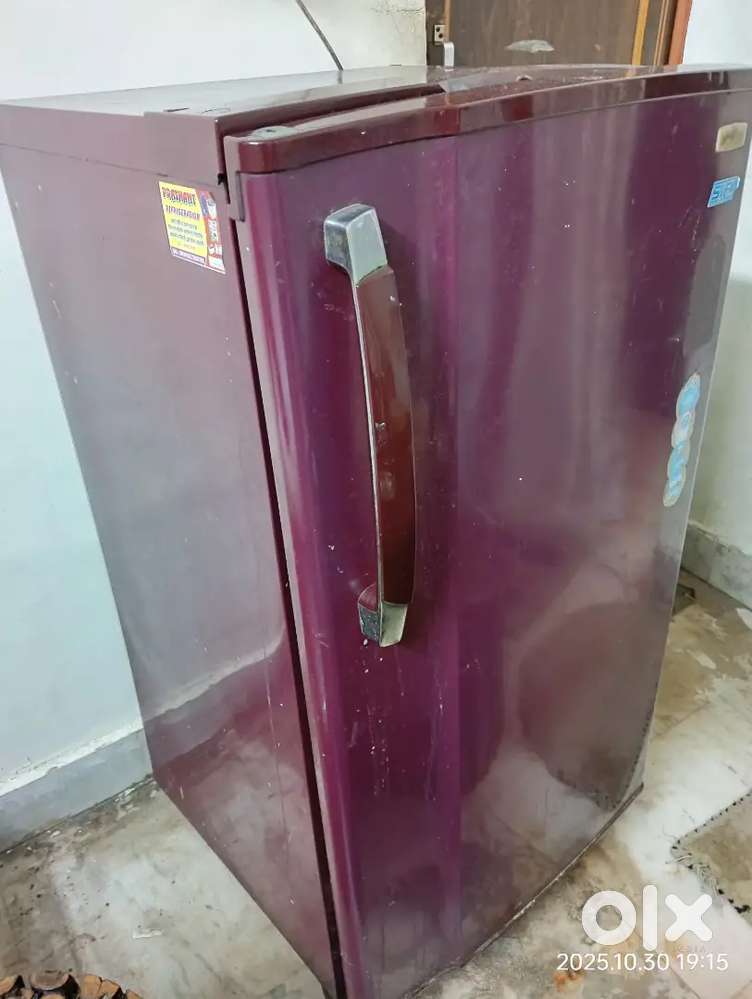 GODREJ FRIDGE FULLY WORKING CONDITION