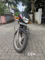 Hero HF Deluxe 2013 for sale in Kochi.