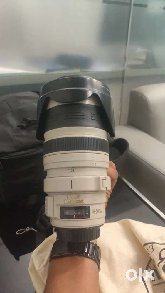 Canon EF28-300mm urgent sell