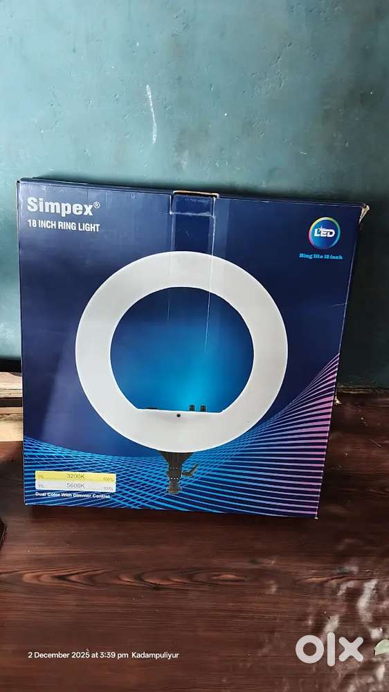 CANON R WITH ALL STUDIO PROPS