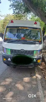 Mahindra Supro